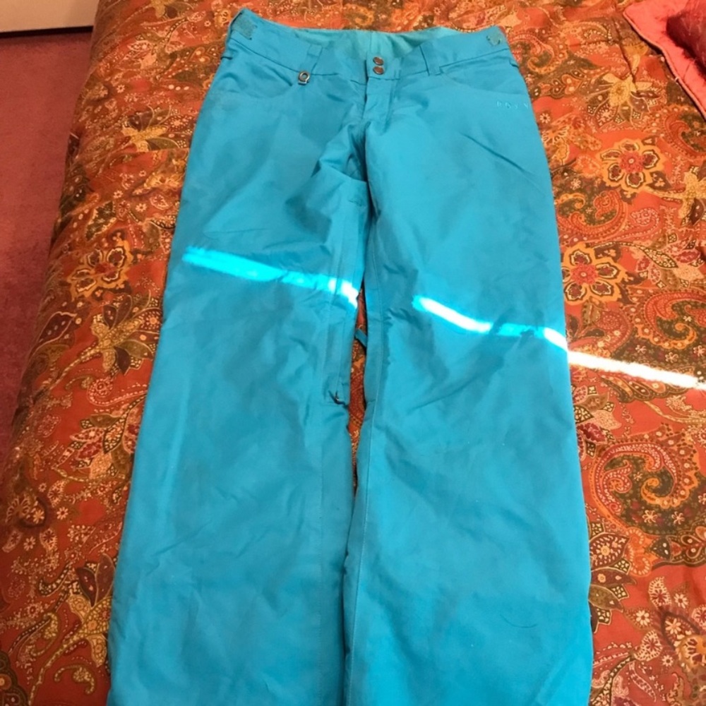 Roxy ski or snowboard pants